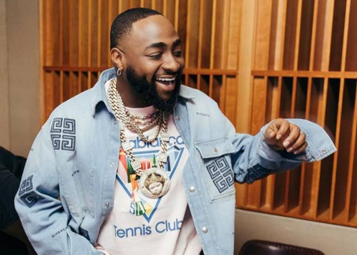 Davido Biography: Nigerian-American Afrobeats Superstar